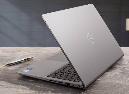 Лаптоп Dell