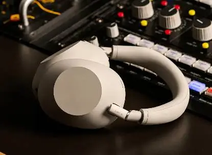 Безжични слушалки Sony